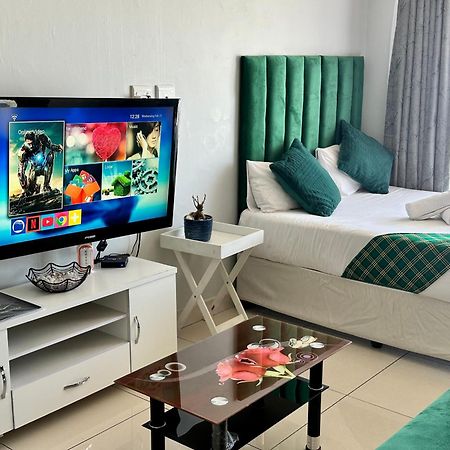 Mowetu Guest House Cape Town Ngoại thất bức ảnh