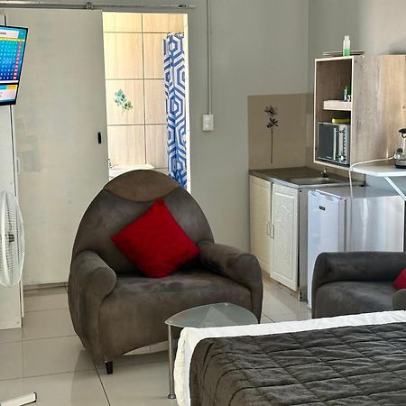 Mowetu Guest House Cape Town Ngoại thất bức ảnh