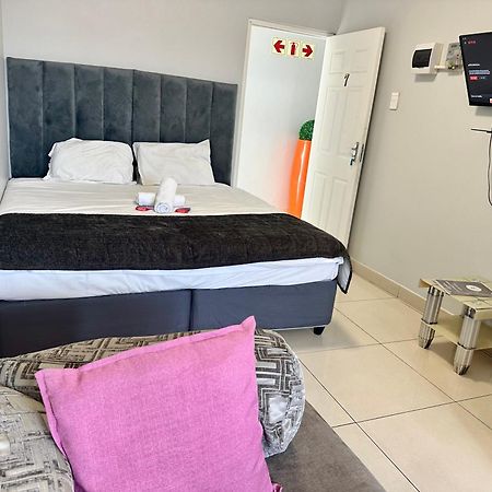 Mowetu Guest House Cape Town Ngoại thất bức ảnh