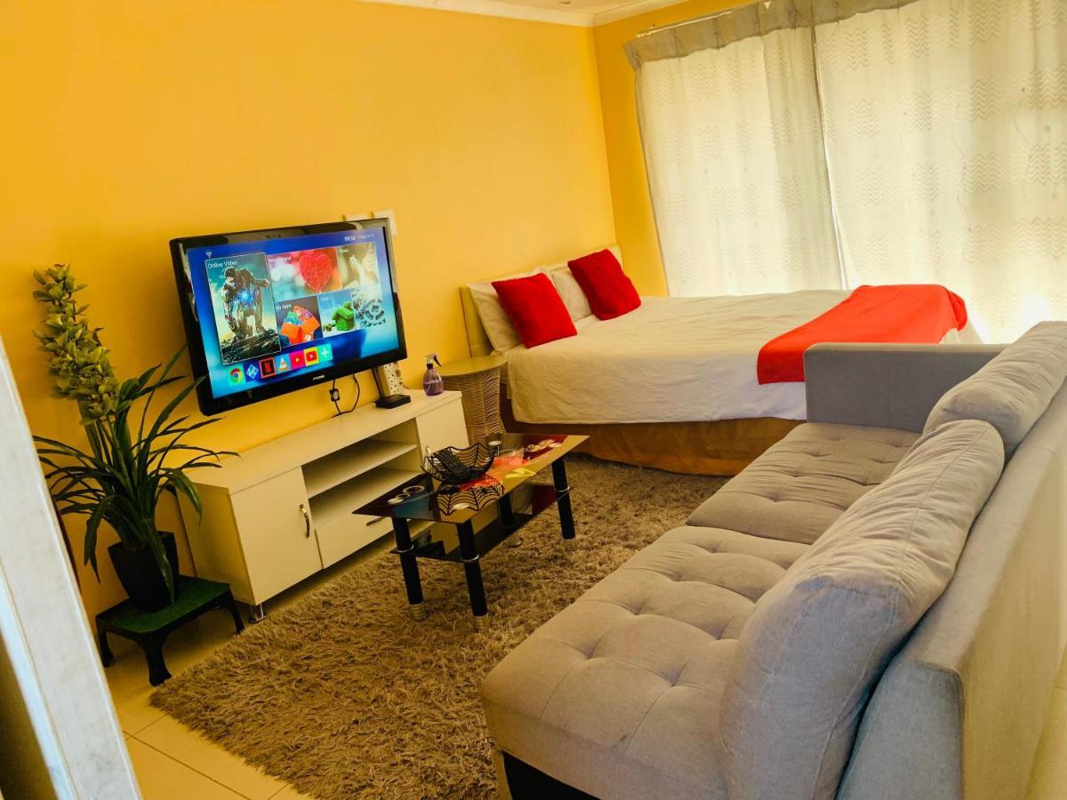 Mowetu Guest House Cape Town Ngoại thất bức ảnh